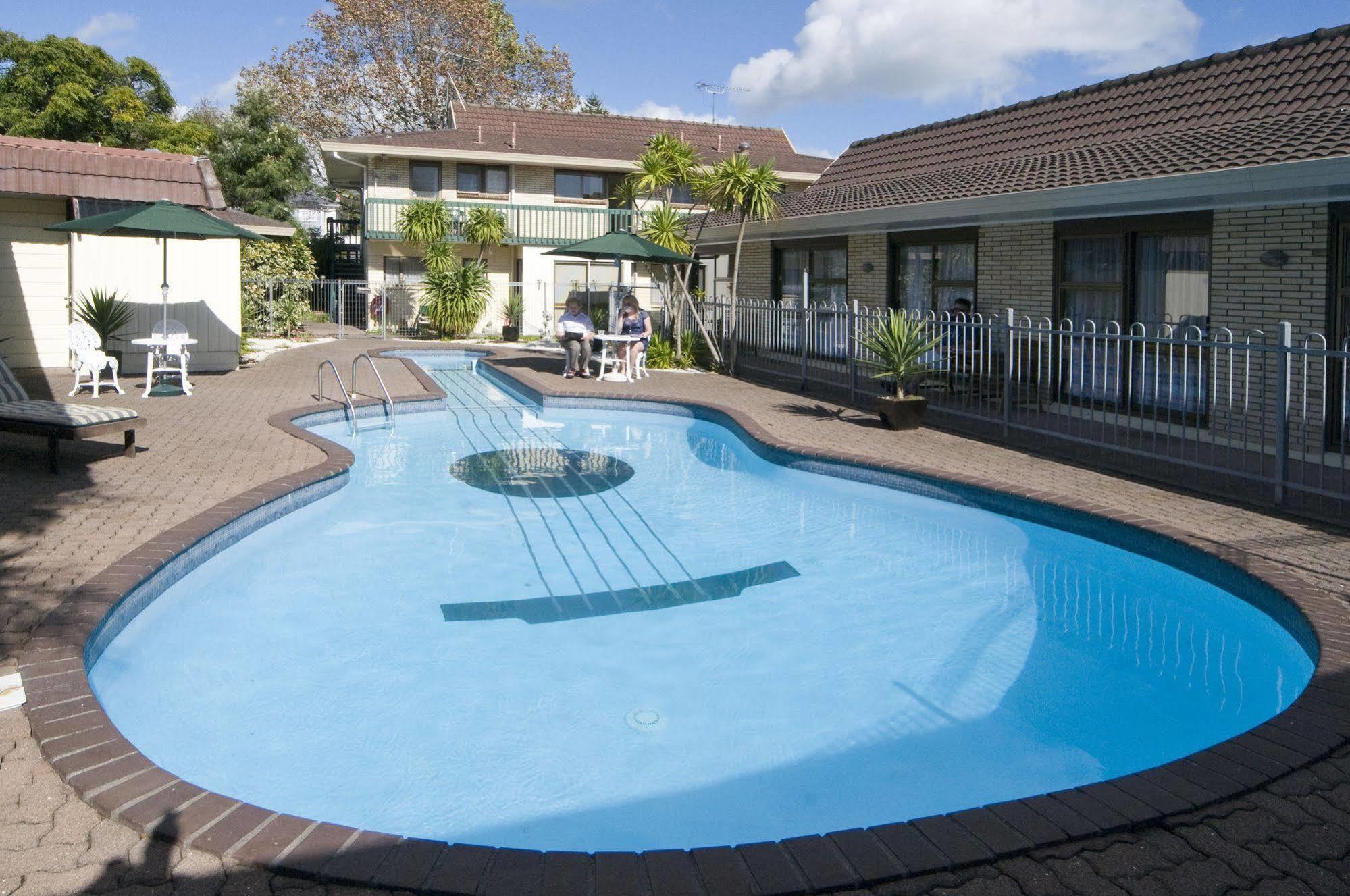 Dukes Midway Lodge Auckland Exteriér fotografie